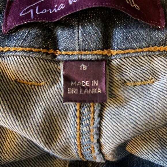Gloria Vanderbilt High Rise Denim Shorts 18 - Picture 12 of 15